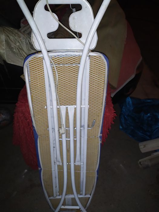 Продам гладильную доску.