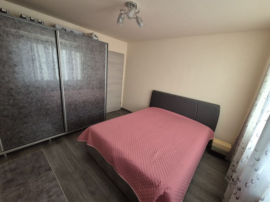 Vand apartament 3 camere complet mobilat