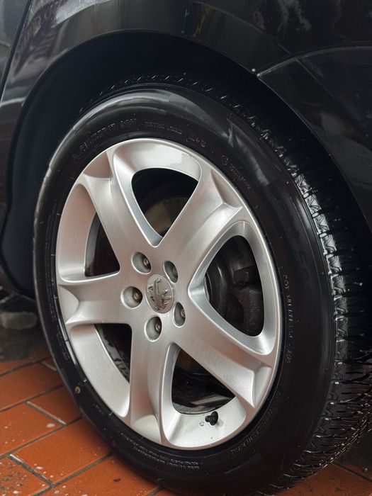 Vând Peugeot 407