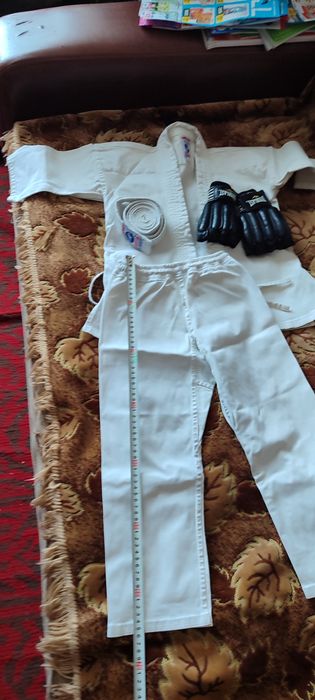 Продам кимоно и шлема