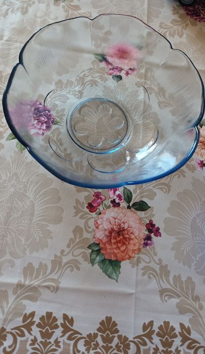 Fructieta material calitativ de sticla