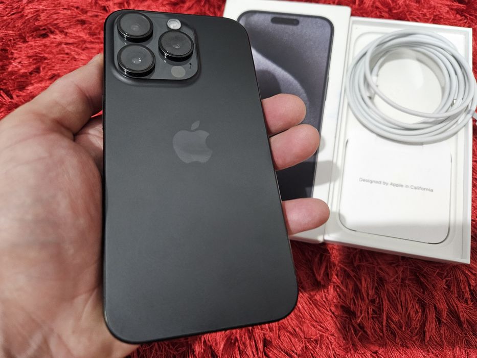 -Iphone 15Pro, ca Nou  256Gb 8Ram Black Titanium ireprosabil Bat: 100% stare perfecta cutie completa cablu date sigilat nici o restrictie
