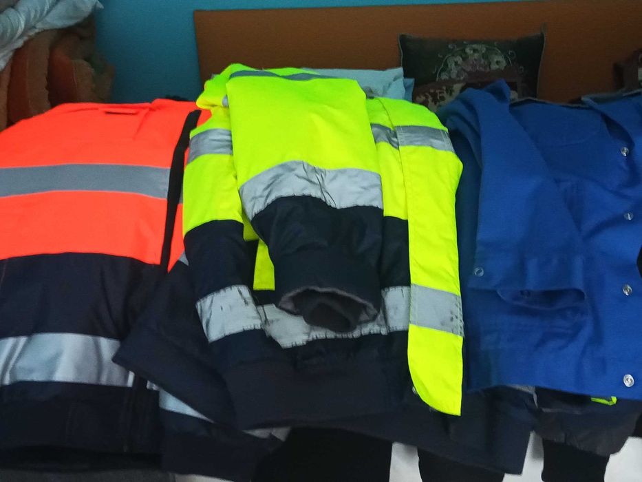 Salopete de lucru, echipament de protecție a muncii