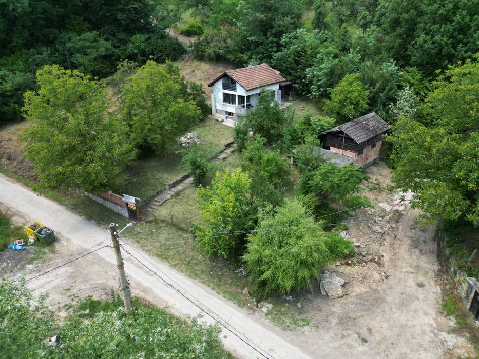 Продава къща с.Гледаци Община Габрово