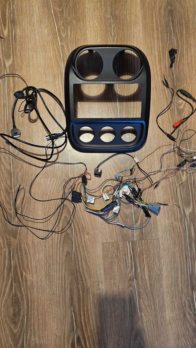 Jeep Phonocar VM093 - Мултимедия за Jeep, Chrysler, Dodge.