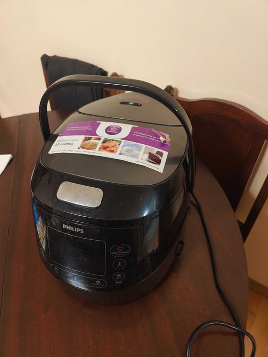 Мултикукър малко използван и добре запазен