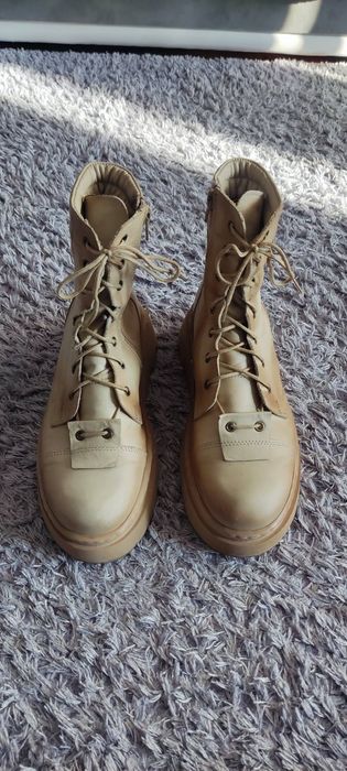 Бежови боти ест кожа 40 н