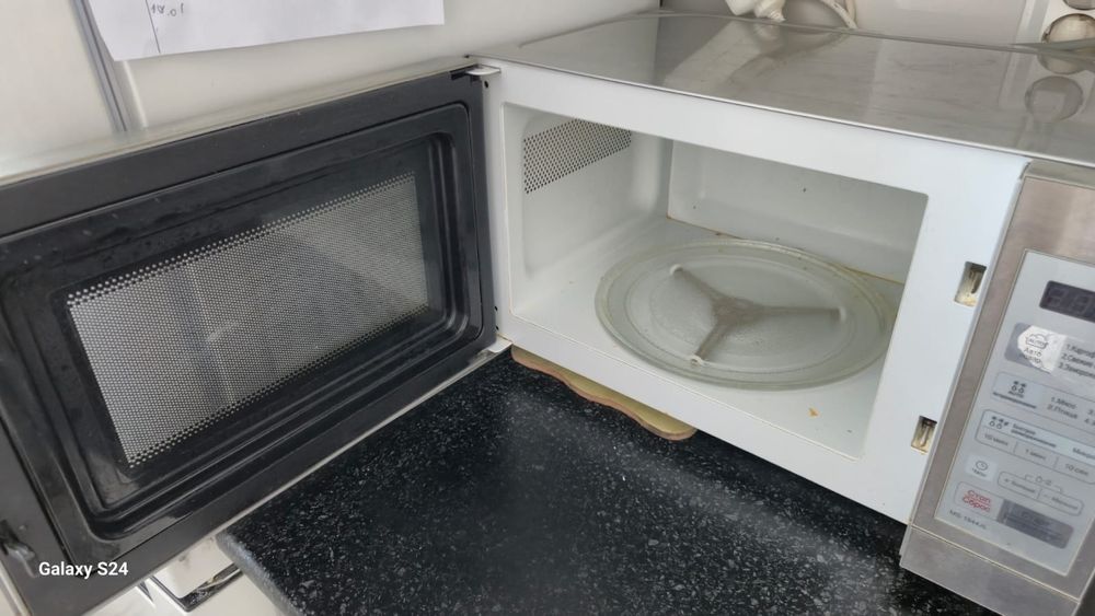 Продам микроволновку