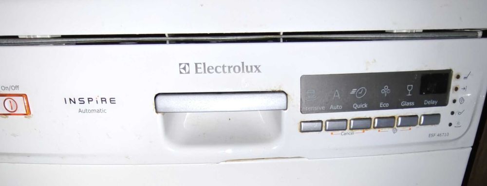 съдомиялна 45см Electrolux ESF 46710 за поправка или части