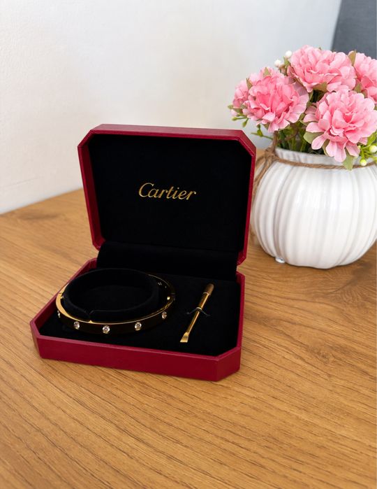 Луксозна мъжка гривна Love brаcelet Gold с 18k златно покритие Cartier inspired