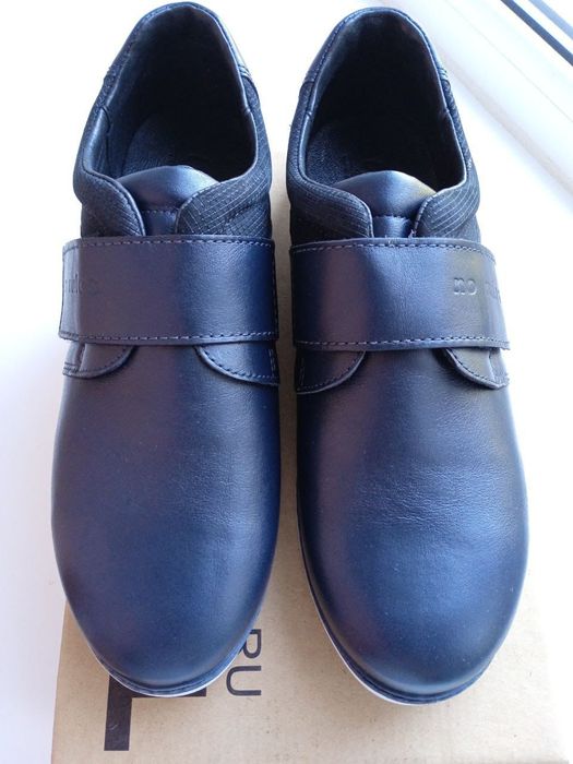 Туфли для мальчика 40 р. новые