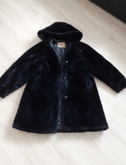 Haina de blana artificiala neagra