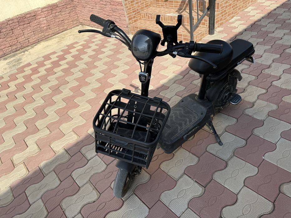 Продается электросамокат в отличном состоянии