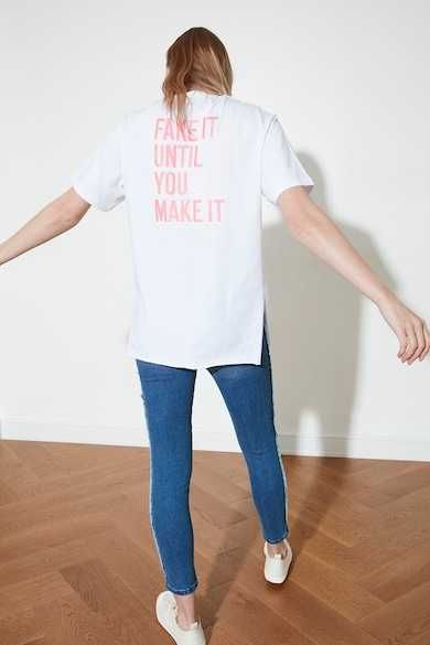 Tricou cu imprimeu text nou, Trendyol