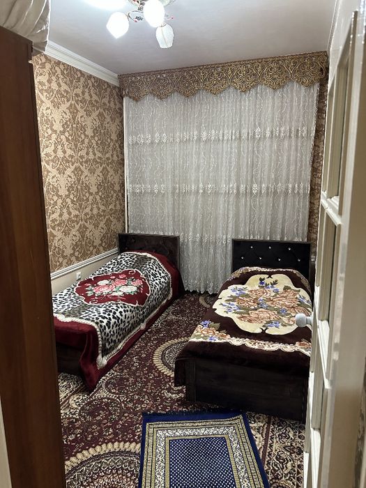 Продается дом 5 комнатная Себзор 5 дом 2 этаж