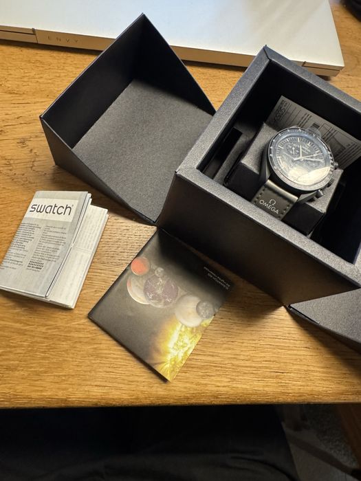 Swatch x omega moonswatch