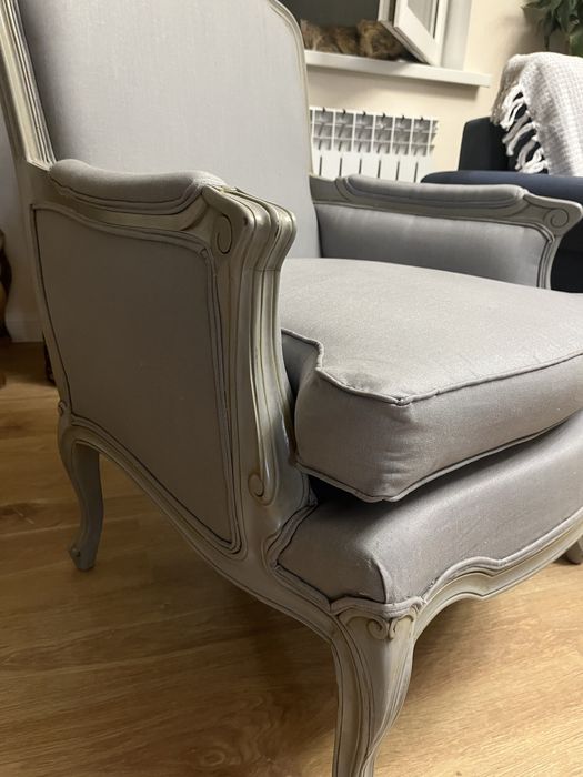 Кресло из натурального дерева