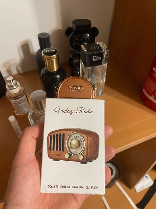Lattafa vintage radio