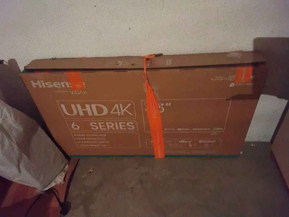 Телевизор Hisense 43