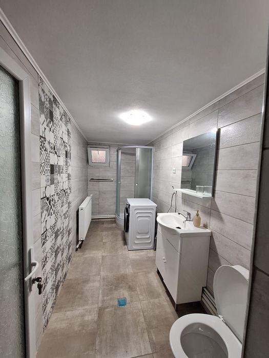 Închiriez casa la tara