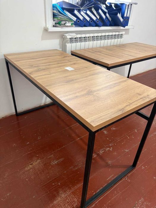 Стол компьютерный.офисный. лофт