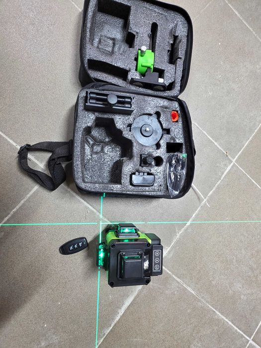 Nivelă laser Weytoll cu 16 linii