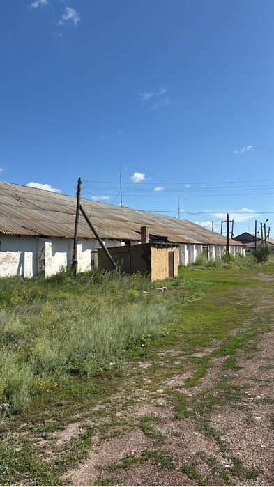 Три склада в село Переметное