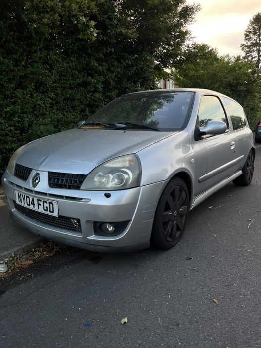 Renault Clio RS182