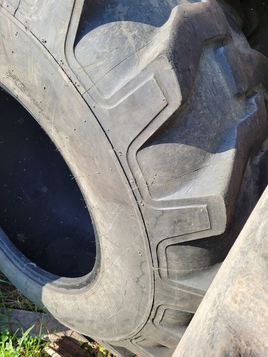 Anvelope buldoexcavator 12.5r20,16.9-28,18.4-26