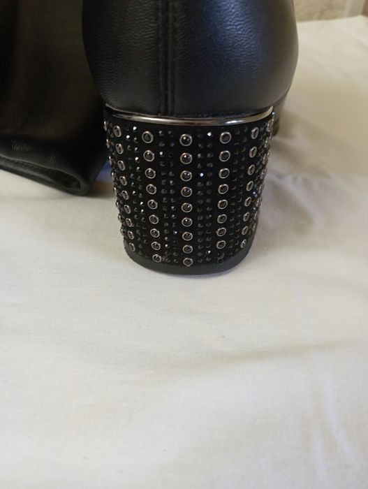 Продам Сапоги- Ботфорты Турция,размер 40( маломерят)