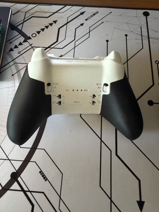 Controllere Xbox Elite Series 2