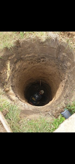 Săpăm făntăni , curătăm si adăncim