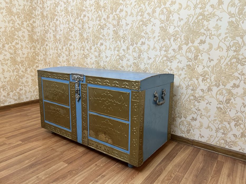 Продается вместительный сундук, б/у