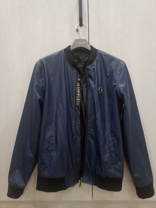 Продам две куртки