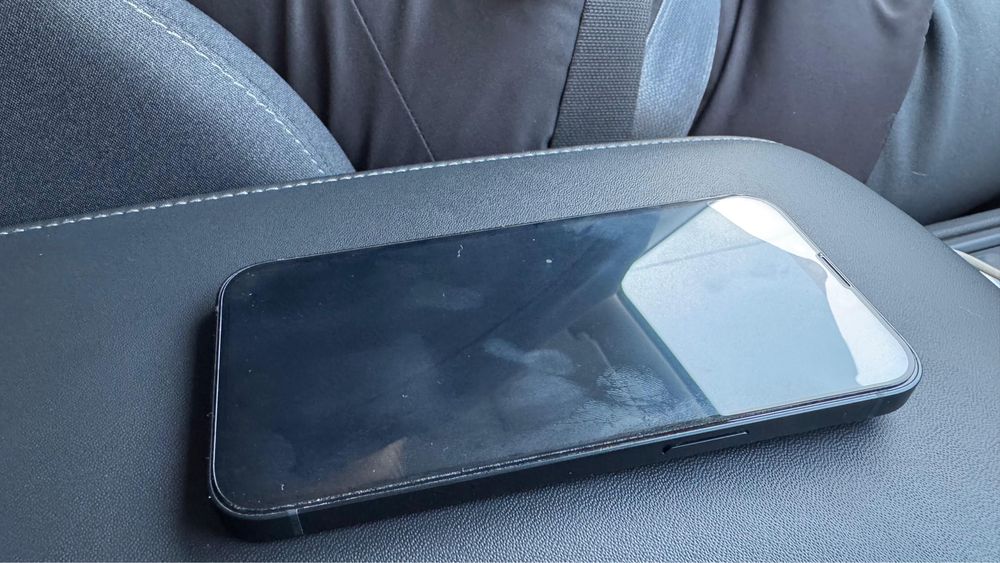 Продам айфон 13, 128 гб