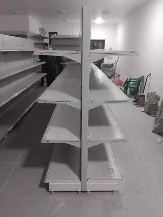 Витрина  полька .