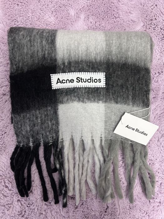 Fular Acne Studios
