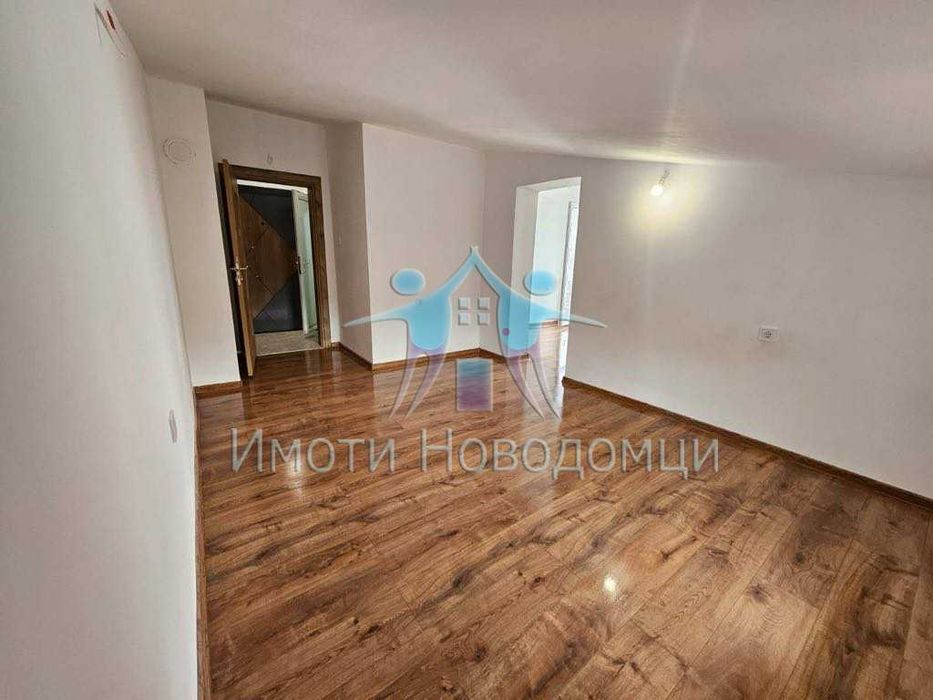 Продава се Двустаен апартамент в Шумен, Пазара - 44 кв.м за 1797 €/кв.м - Снимка #1