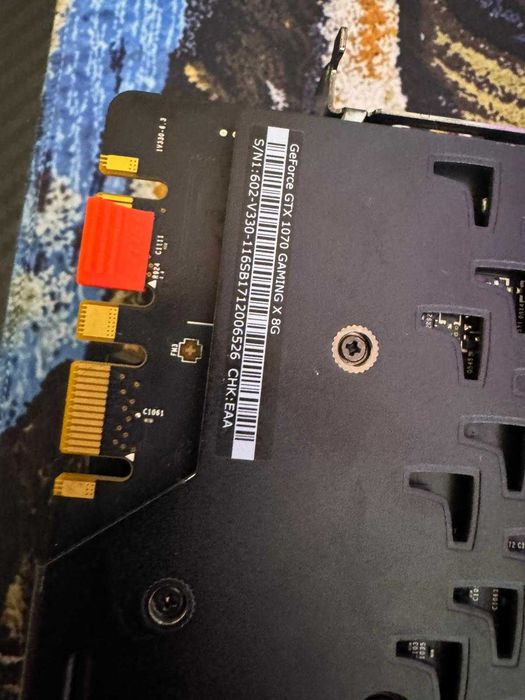 Vand placa video GTX 1070 MSI 8gb VRAM SIGILIU PE SURUB