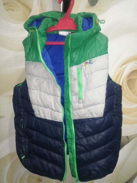 Продам обувь,вещи на мальчика 8-15 лет