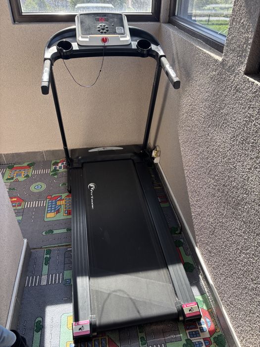 Bandă de alergat electrică FitTronic D2000