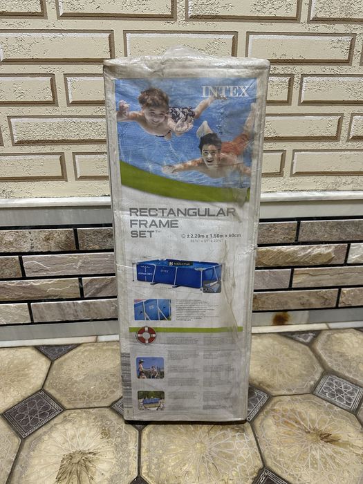 Бассейн intex 2.20 размер б/у