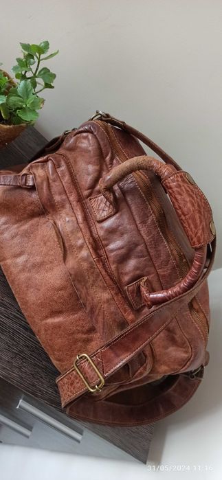 Оригинална дамска чанта от висококачествена естествена кожа!