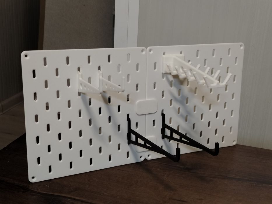 Перфориран модулен панел тип (SKADIS) – бял или черен   (мат)