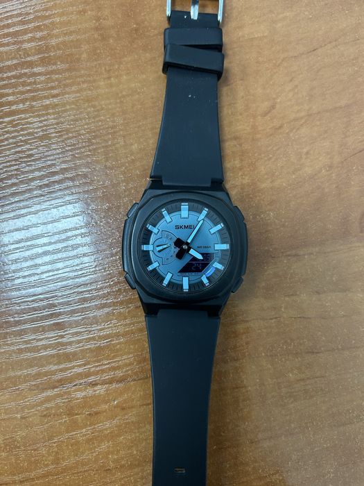Часы SKMEI (водонепроницаемые)