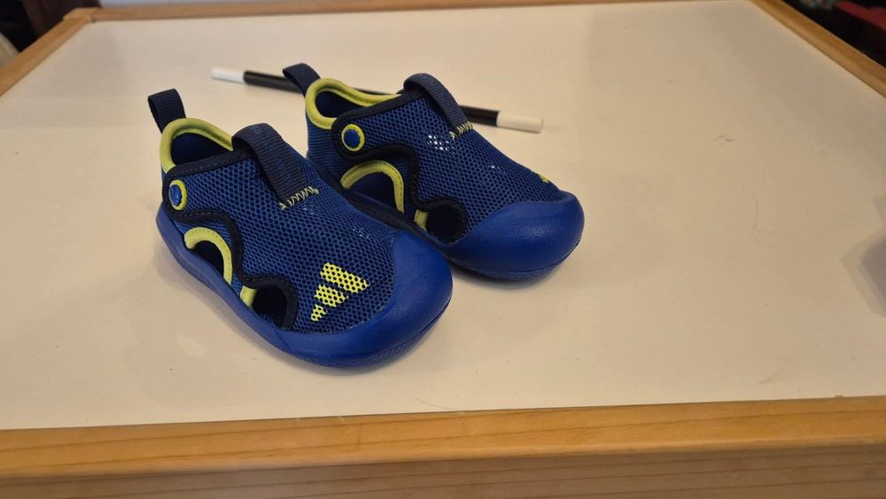 Детски сандали Adidas, н. 23