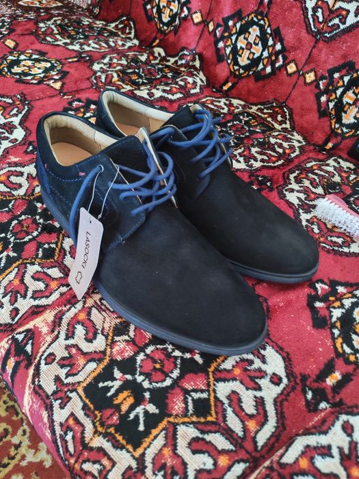 Vând pantofi piele intoarsa
