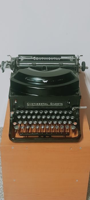 Mașină de scris Continental Silenta 1936