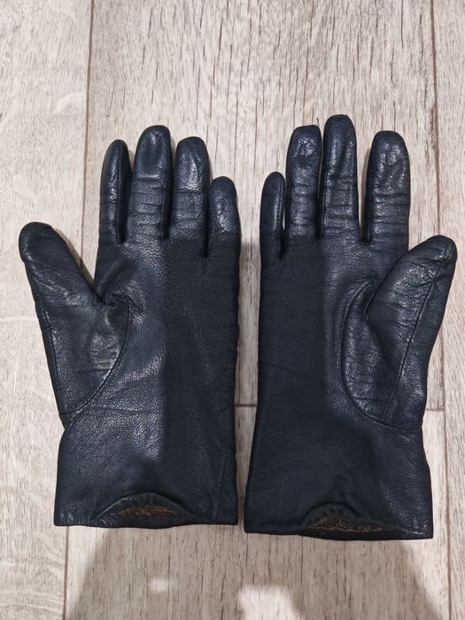 Продаю кожаные женские перчатки