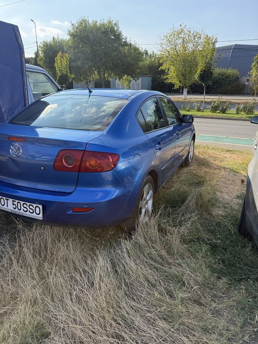 MAZDA 3 0 — imagine 4
